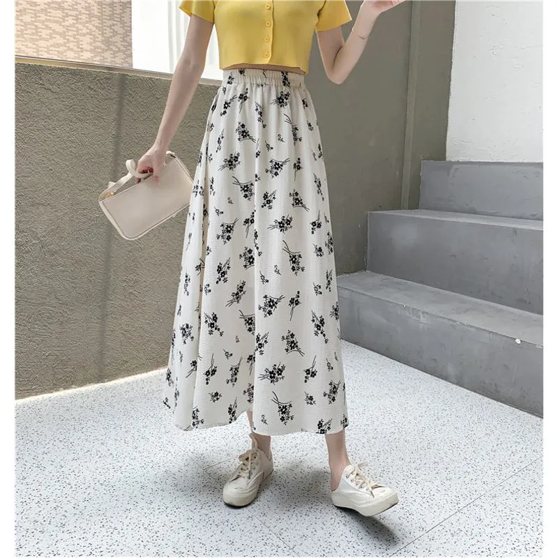 Ladylike Full-Skirt Simplicity Elastic Waist A-Line Mesh Skirt