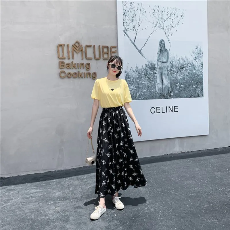 Ladylike Full-Skirt Simplicity Elastic Waist A-Line Mesh Skirt