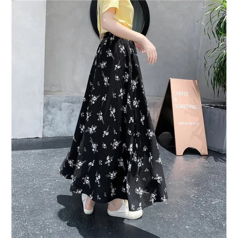 Ladylike Full-Skirt Simplicity Elastic Waist A-Line Mesh Skirt