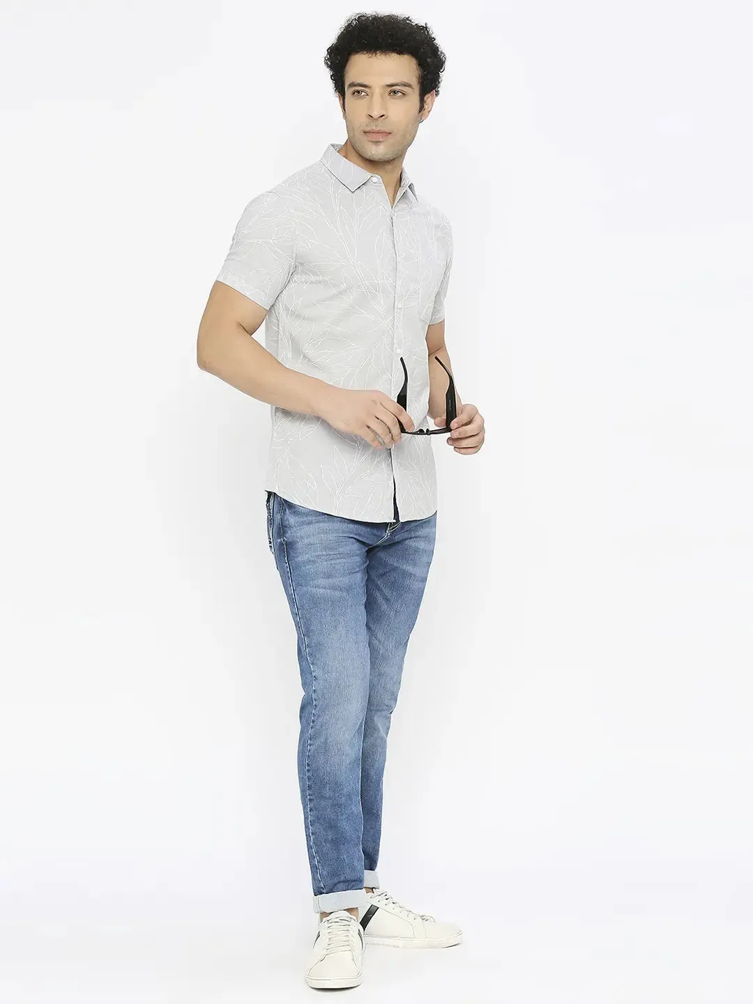 Spykar Men Light Grey Linen Slim Fit Half Sleeve Printed Shirt
