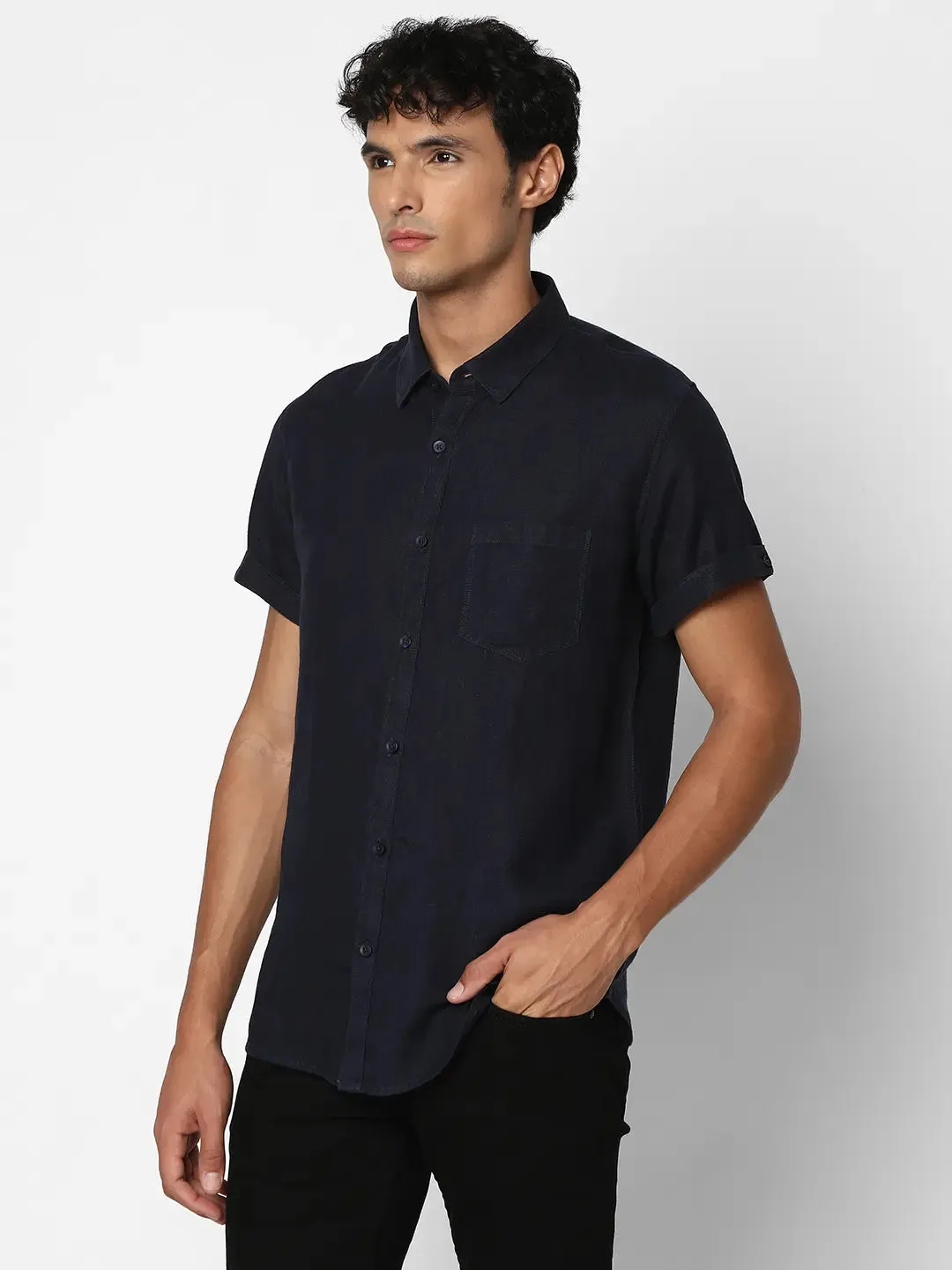 Spykar Men Navy Blue Linen Regular Slim Fit Half Sleeve Casual Plain Shirt