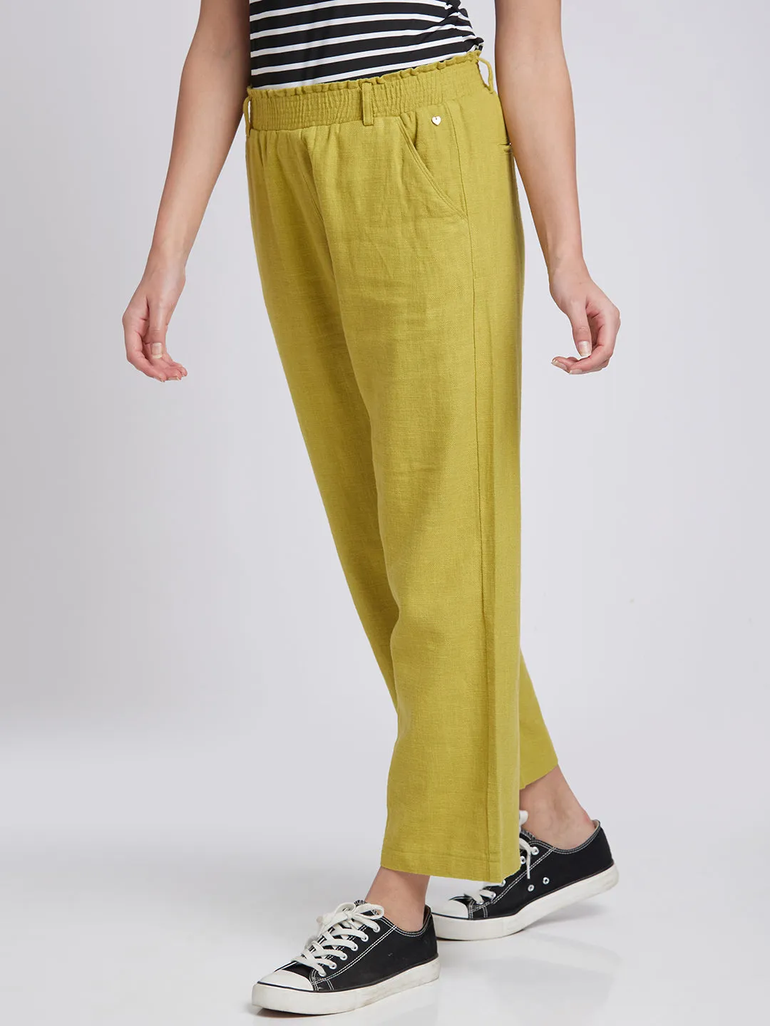 Spykar Pista Regular Fit Ankle Length Linen Trousers